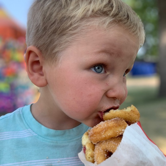 Meet your Posher, Sonya - Picture 2 of 4